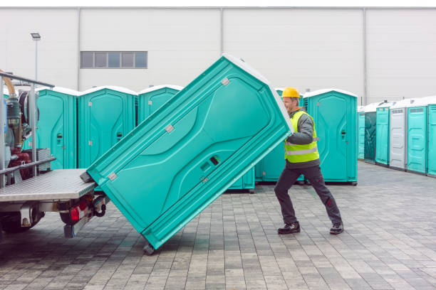 Best Affordable portable toilet rental  in Falls City, NE