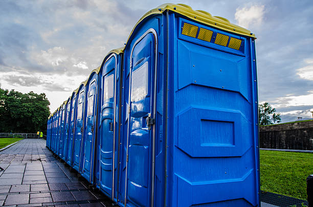 Best Porta potty rental near me  in Falls City, NE